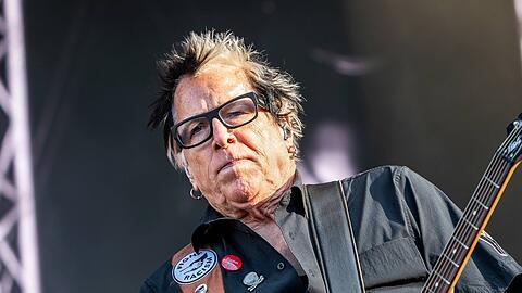 Kevin Wasserman spielt seit 1985 Gitarre bei The Offspring.