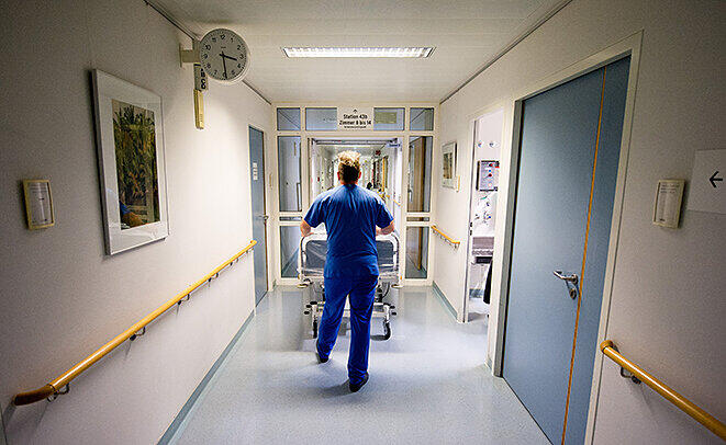 Krankenpfleger: 2405 Euro