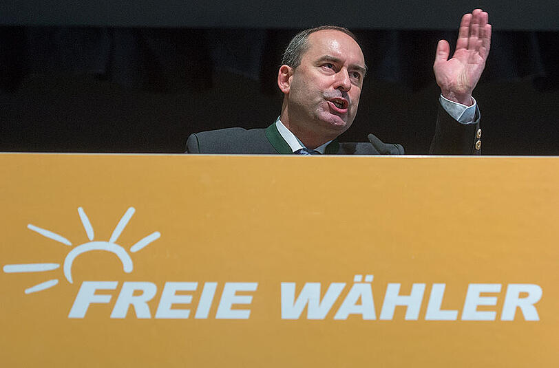 "Freie Wähler"-Fraktionschef Hubert Aiwanger bezeichnete CSU-Chef Horst Seehofer als Teil der "Koalition der Illegalen".