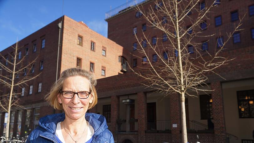 Die Chefin: Claudia Bethcke (55) führt das Heim seit 2011. Die Chefin: Claudia Bethcke (55) führt das Heim seit 2011.