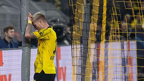 Marco Reus trauert einer vergebenen Chance nach.