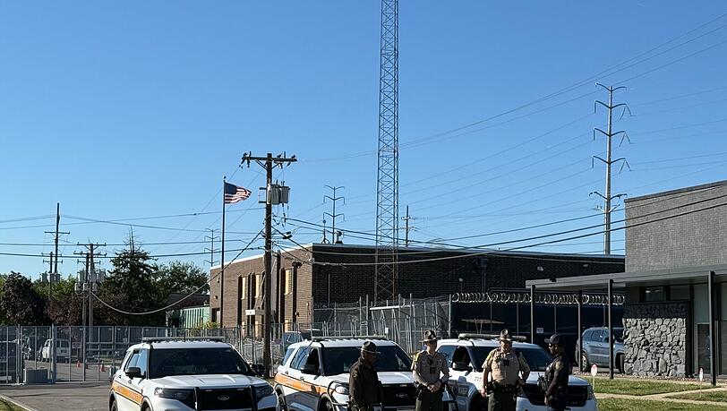 Die Nationalgarde ist nach US-Medienberichten inzwischen im Raum Chicago im Einsatz.