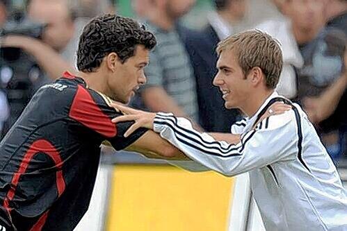 Die Streithansln: Michael Ballack (l.) und Philipp Lahm ringen um das Kapitänsamt in der deutschen Nationalmannschaft.