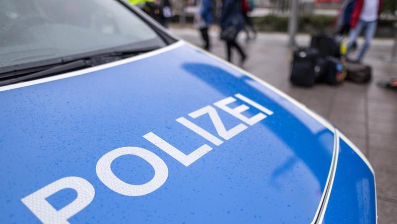 Ein Fahrzeug der Bundespolizei steht an einem Einsatzort. Foto: Patrick Seeger/dpa Ein Fahrzeug der Bundespolizei steht an einem Einsatzort. Foto: Patrick Seeger/dpa