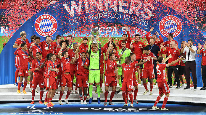 Der FC  Bayern München gewinnt den UEFA Supercup 2020. Es war der 23. Sieg der Münchner in Folge - Rekord in den Top5-Ligen.