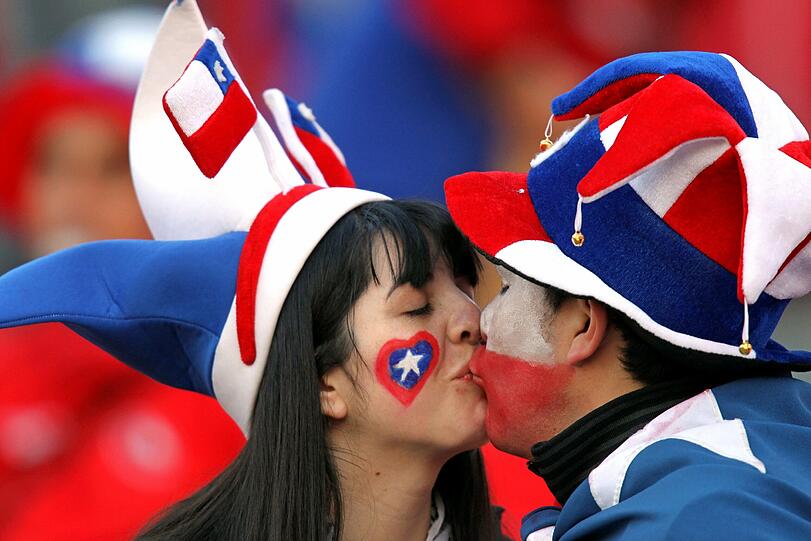 Die heißen Fans vom Copa America. Können Sie unseren Supoortern das Wasser reichen? Entscheiden Sie selbst: Wir haben die schönsten Fans der Welt zusammengestellt.