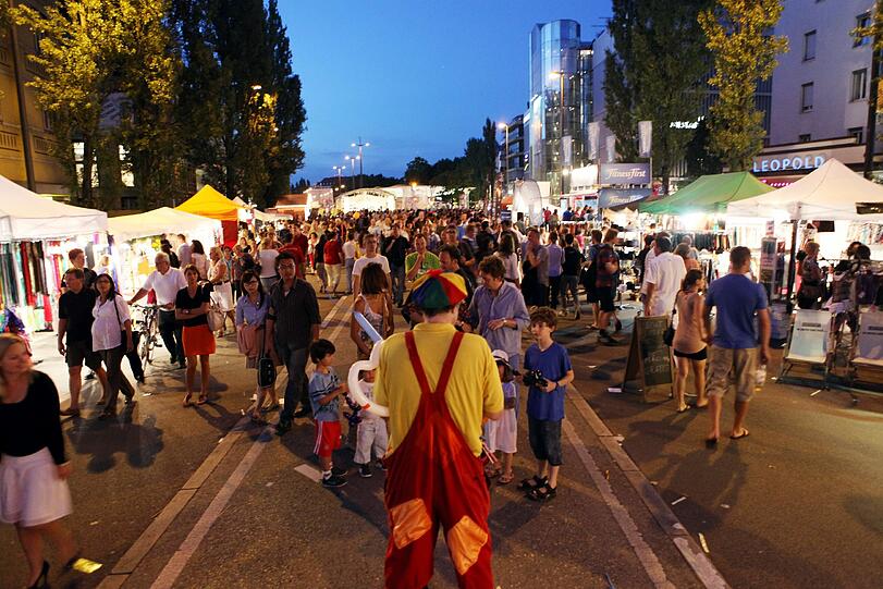 Rund 300.000 Menschen haben am Wochenende das Münchner Streetlife-Festival besucht. Bei sonnigem Wetter nahmen sie die für den Verkehr gesperrten Ludwig- und Leopoldstraßen in Besitz. Die Bilder vom Festival.