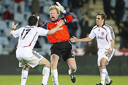 Grenzloser Jubel nach dem Schlusspfiff bei Oliver Kahn.