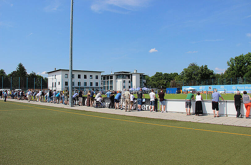 Am Samstag startete der TSV 1860 München ganz offiziell in die neue Saison. Klicken Sie sich durch die Bilder des Traningsauftakts mit dem neuen Trainer Kosta Runjaic.