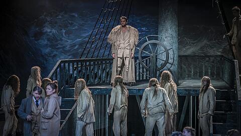Der "Fliegende Holländer" im Passionstheater Oberammergau.