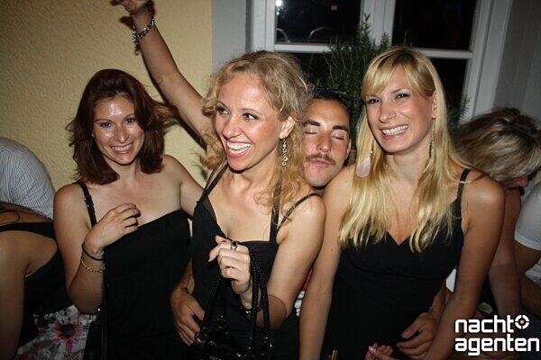 "Cafe Reitschule": Supper Club. Mehr Bilder von der Veranstaltung gibt's unter www.nachtagenten.de.
