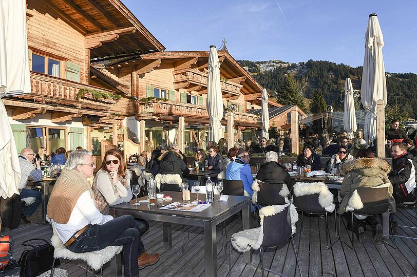 Gut besucht: Die Terrasse der "Sonnberg Stubn".