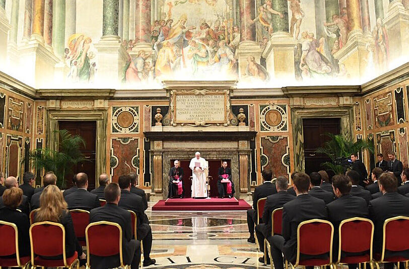 Die deutsche Nationalmannschaft bei der Privataudienz bei Papst Franziskus im Vatikan.