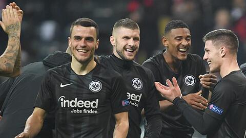Eintracht Frankfurt geht zuversichtlich in die Spiele gegen Schachtjor Donezk.