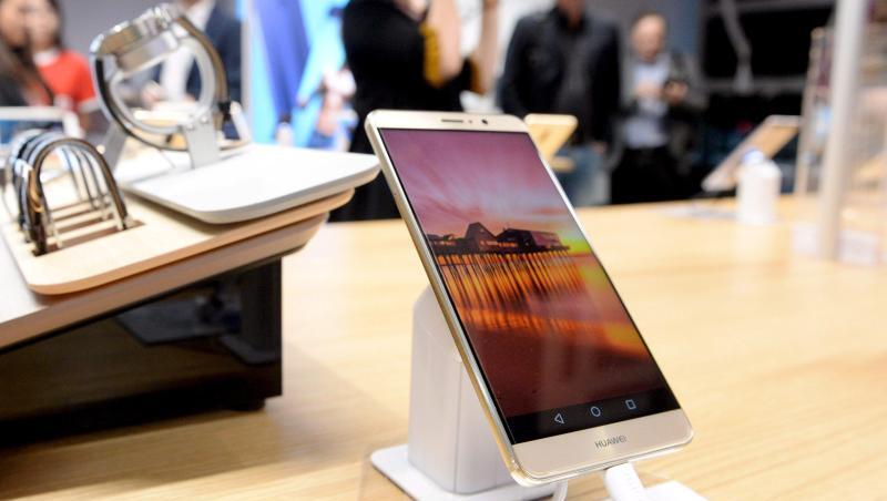 Huawei will spätestens im kommenden Frühjahr ein eigenes Betriebssystem zur Marktreife bringen. Huawei will spätestens im kommenden Frühjahr ein eigenes Betriebssystem zur Marktreife bringen.