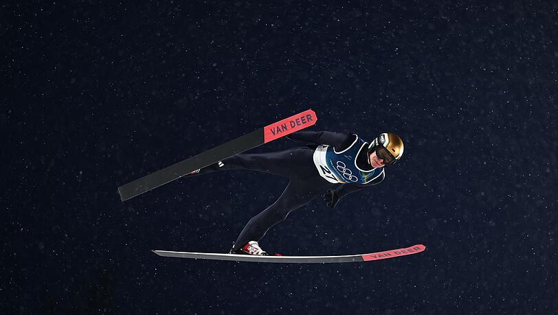 Andreas Wellinger konnte sich beim Springen auf der Gro&szlig;schanze f&uuml;r das Super Team empfehlen.