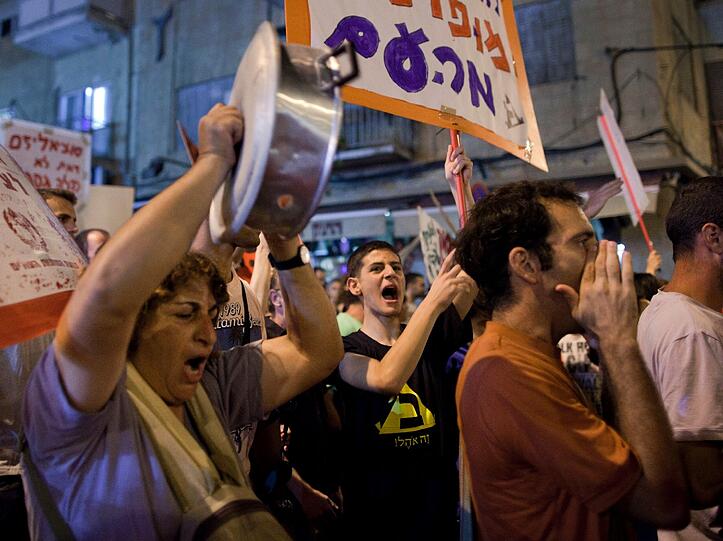 Hunderttausende Israelis haben im ganzen Land gegen soziale Missstände protestiert.