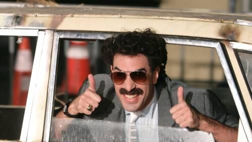 Der neueste Streich ist Komiker Sacha Baron Cohen, besser bekannt als Borat, gelungen: Er schmuggelte sich unter Kadetten einer amerikanischen Militärakademie. Der neueste Streich ist Komiker Sacha Baron Cohen, besser bekannt als Borat, gelungen: Er schmuggelte sich unter Kadetten einer amerikanischen Militärakademie.