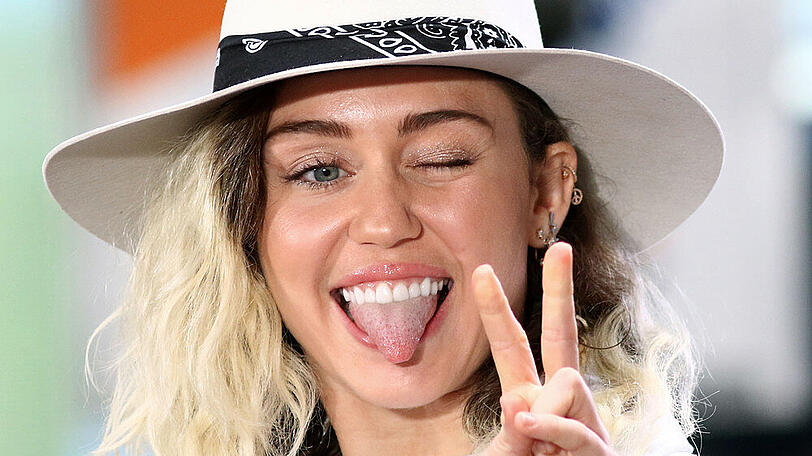 Miley Cyrus ist wieder in Los Angeles - mit ihrer neuen "guten" Freundin