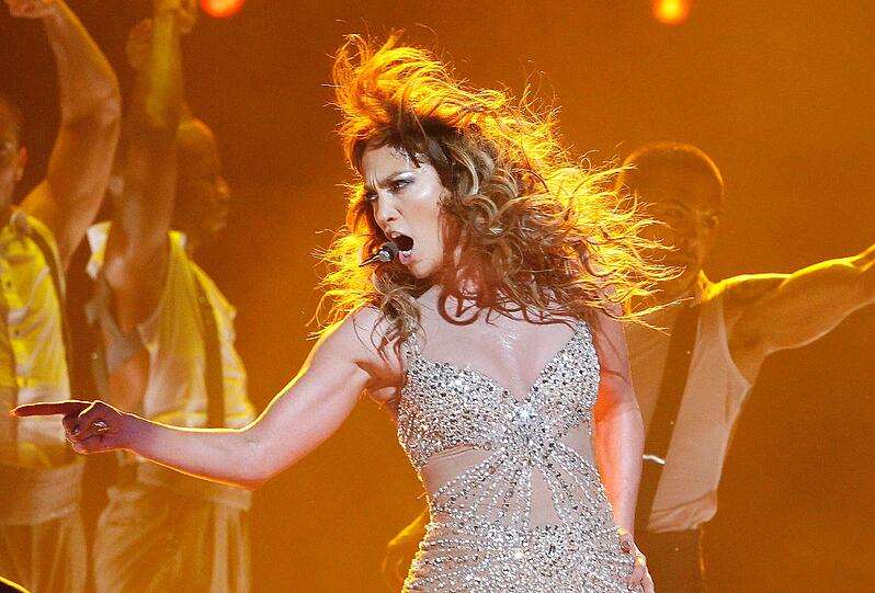 Platz 3: Jennifer Lopez. Ist sie wegen ihrem divenhaften Rumgezicke oder ihrem blutjungen Toyboy auf dieser Liste? Oder wegen beidem?
