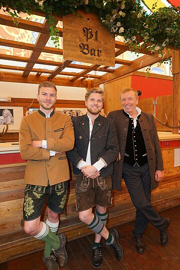 Präsentierten am Mittwoch die neue P1-Bar im Hippodrom: Max Pingel (Marketing) Wolfgang Hingerl (Bar Management) und P1-Chef Franz Rauch (v.l.).