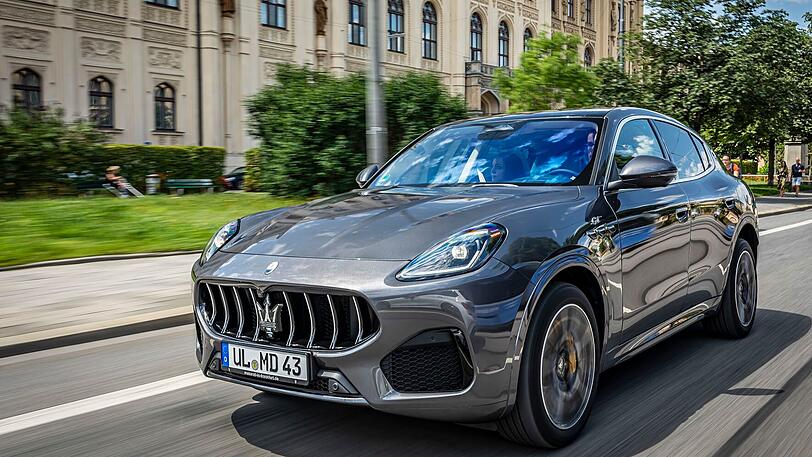 Mit 300 Mildhybrid-PS ist der Grecale GT standesgemäß motorisiert.