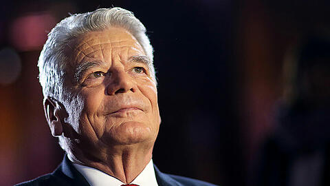Für Bundespräsident Joachim Gauck ist die Religion seines Nachfolgers "unerheblich". Die Reaktionen der Parteien lesen Sie in unserer Fotostrecke.