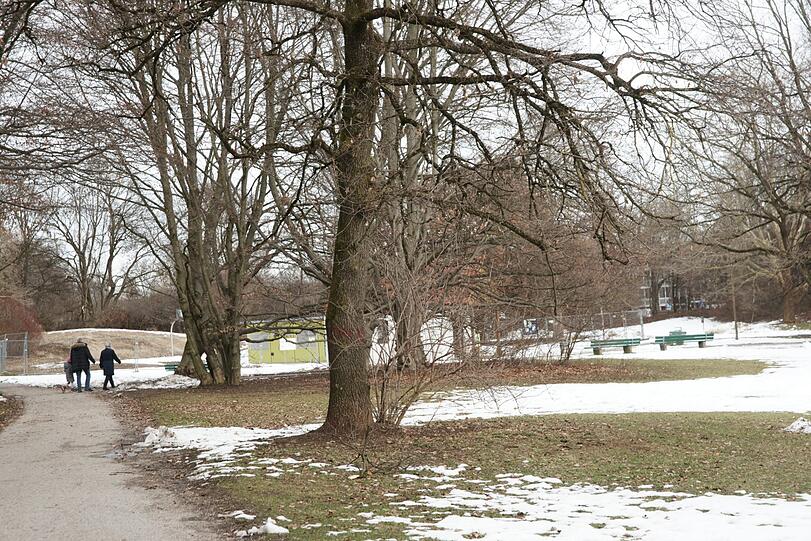 Der Tatort &ndash; der Park am Echardinger Grünstreifen.