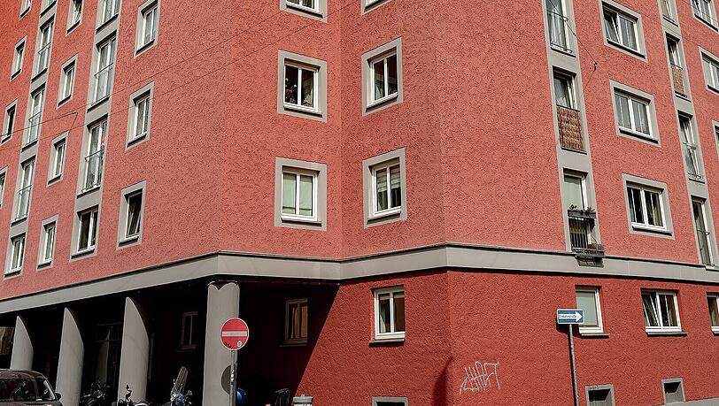 Das Gebäude am Paulanerplatz: Die Münchner Wohnen verwaltet bereits einige andere Häuser in der Umgebung.