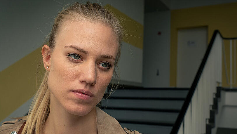 Larissa Marolt in der neuen ZDF-Krimiserie "Blutige Anfänger" Larissa Marolt in der neuen ZDF-Krimiserie "Blutige Anfänger"