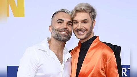 Bei Rafi Rachek (li.) und Sam Dylan wird es nicht langweilig.