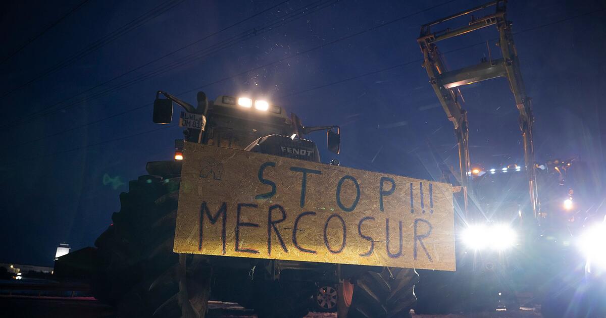 Bauernproteste-an-Autobahnen-gegen-EU-Handelsabkommen