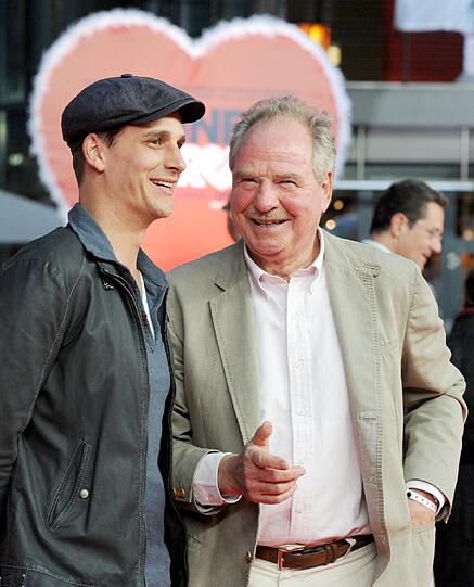 Max von Thun (38): Der Sohn des Schauspielers Friedrich von Thun («Schindlers Liste») steht mit vielen TV- und Kinorollen in der Tradition seines Vaters. 2008 nahm er in der Jury der RTL-Show «Deutschland sucht den Superstar» neben Dieter Bohlen Platz. Das ging aber nur eine Staffel gut, weil die «Chemie nicht stimmte». Schon beim ersten Casting hatten sich die beiden die ganze Zeit gestritten.