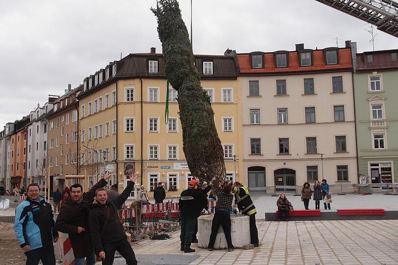 Den Christbaum hat die Initiative 2012 noch aufgebaut. Für Weihnachten 2013 ist kein neuer Baum geplant.