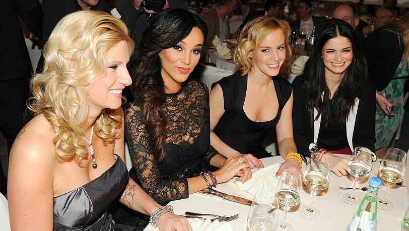 Anika Plum, Verona Pooth, Isabel Edvardsson, Shermine Sharivar (v. l.). Anika Plum, Verona Pooth, Isabel Edvardsson, Shermine Sharivar (v. l.).