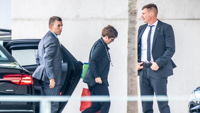 Annegret Kramp-Karrenbauer kommt zur Sitzung des Koalitionsausschuss im Kanzleramt. Annegret Kramp-Karrenbauer kommt zur Sitzung des Koalitionsausschuss im Kanzleramt.