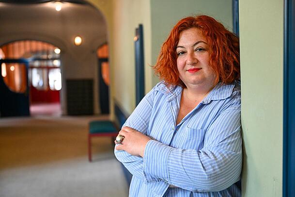Vor vier Jahren ist Melisa Kaya nach München gezogen und hat ihre Arbeit an den Kammerspielen aufgenommen. Seit vier Monaten kümmert sie sich in jeder freien Minute um die Spendenaktion für ihren Neffen. Vor vier Jahren ist Melisa Kaya nach München gezogen und hat ihre Arbeit an den Kammerspielen aufgenommen. Seit vier Monaten kümmert sie sich in jeder freien Minute um die Spendenaktion für ihren Neffen.
