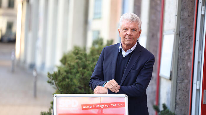 Die SPD will  mehr Kontakt zum Bürger. Dafür hat sie unter ihrer Parteizentrale in der Nähe vom Sendlinger Tor ein neues Büro eröffnet. Auch OB Dieter Reiter hält dort Sprechstunden ab.