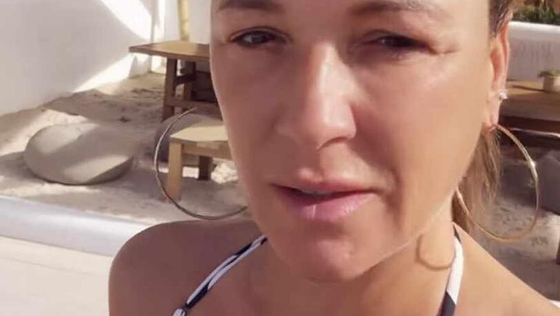 In ihrer Instagram-Story meldet sich Simone Ballack schockiert zu Wort. In ihrer Instagram-Story meldet sich Simone Ballack schockiert zu Wort.