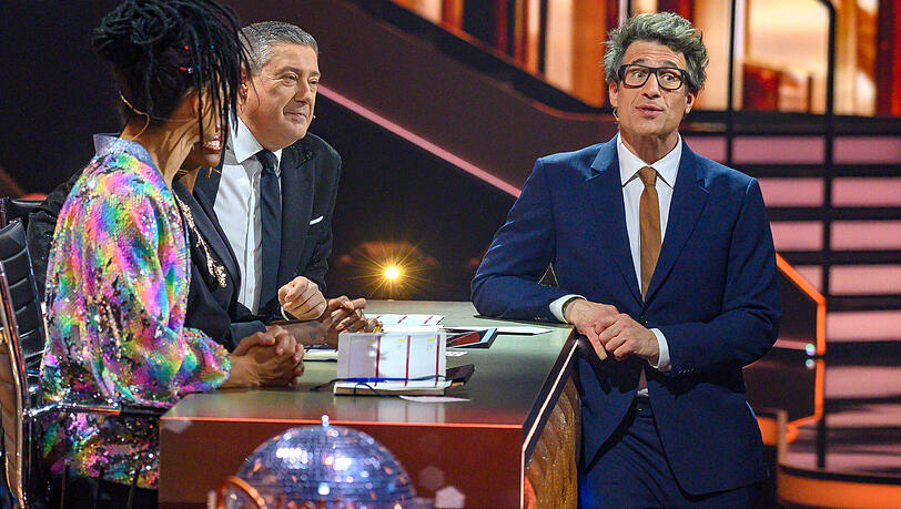 Bei "Let's Dance" musste erneut ein Promi die Segel streichen. Ein einstiger Profit&auml;nzer der Show &uuml;bt nun deutliche Kritik.