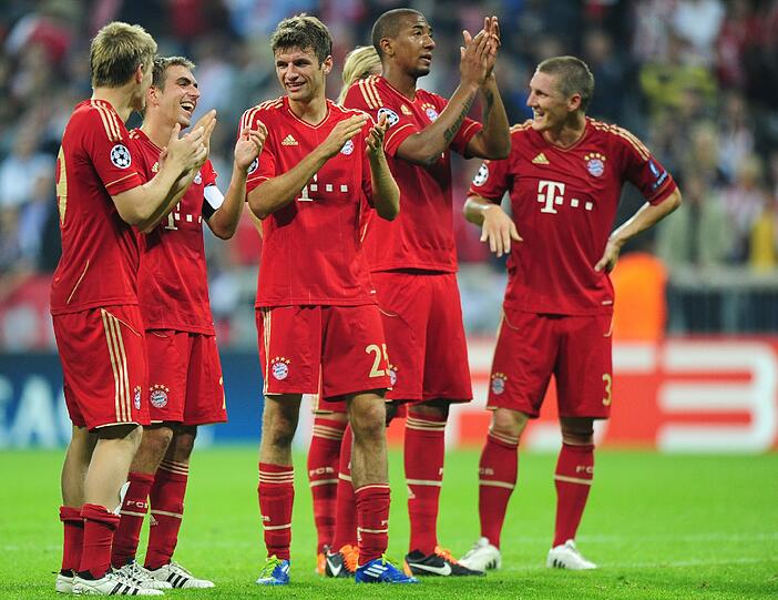 Nach Siegen in der Königsklasse über den FC Villarreal und Manchester City geht es für die Stars des FC Bayern nun zum Duell gegen Neapel
