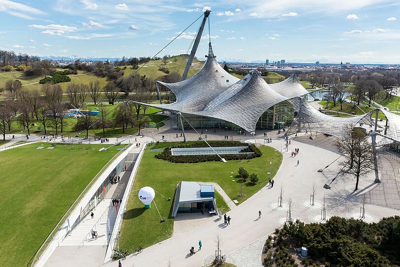 Die MÜNCHNER IMMOBILIEN MESSE findet heuer zum dritten Mal in der kleinen Olympiahalle im Olympiapark statt.