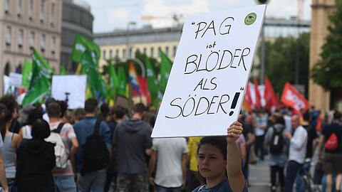 Zehntausende demonstrierten im Mai 2018 gegen das PAG.