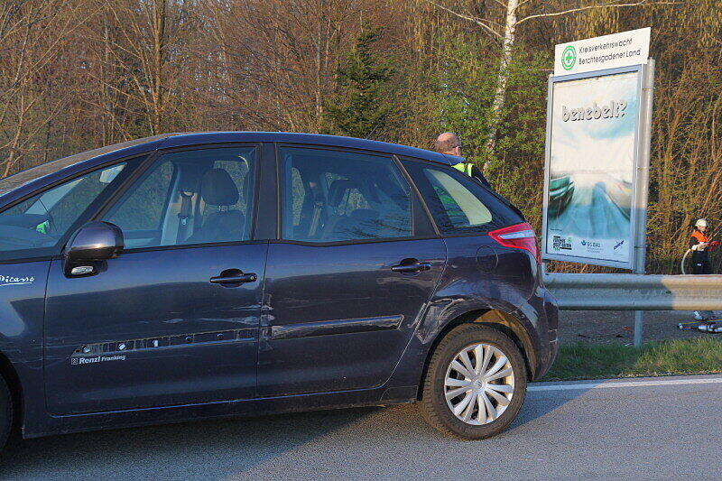 Der Fahrer wurde eingeklemmt und starb am Donnerstagabend noch am Unfallort.