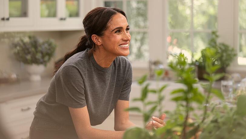 Herzogin Meghan erfreut mit ihren Produkten die Netflix-Belegschaft.