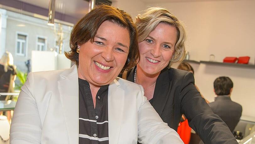Die Moderatorinnen Vera Int-Veen (l.) und Andrea Plewig sind seit vielen Jahren befreundet.
