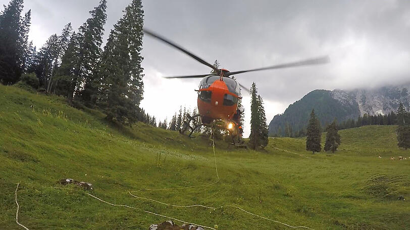 Einsatz-Bilder vom Samstag: Hier verletzte sich ein Münchner Bergsteiger am Watzmann.