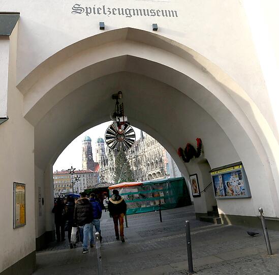 Hier geht's zum Spielzeugmuseum am Marienplatz.