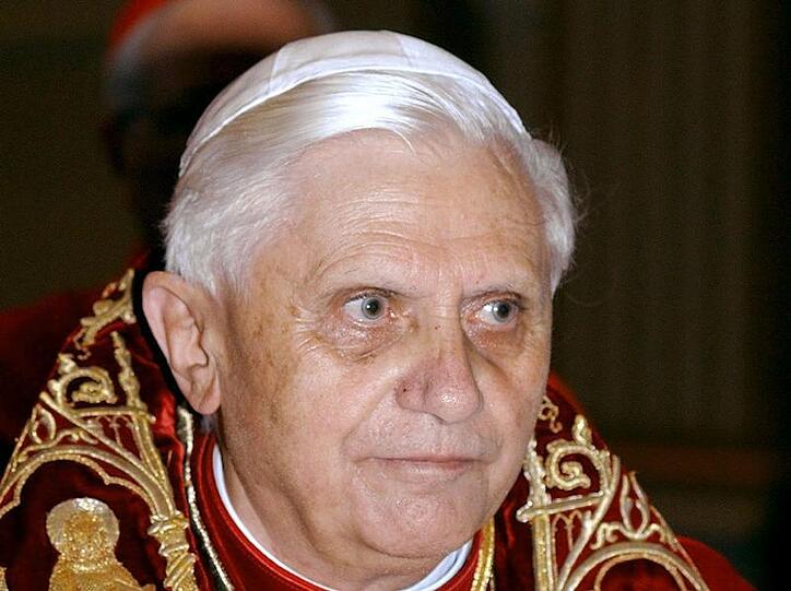 Papst Benedikt XVI. hat die Feindseligkeit im Streit um die Pius-Brüder beklagt.