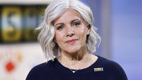 Birgit Schrowange beobachtet die kriselnde Situation der TV-Sender ganz genau.